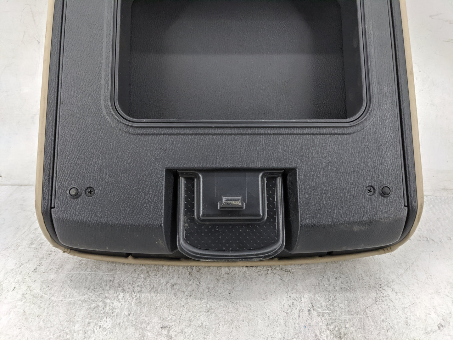 2018 Nissan Armada Center Console Armrest Cover Lid P/N:PFNS1101-1 96920 1ZS4A, 96920 1LA1A Fits OEM Used Auto Parts - Oemus
