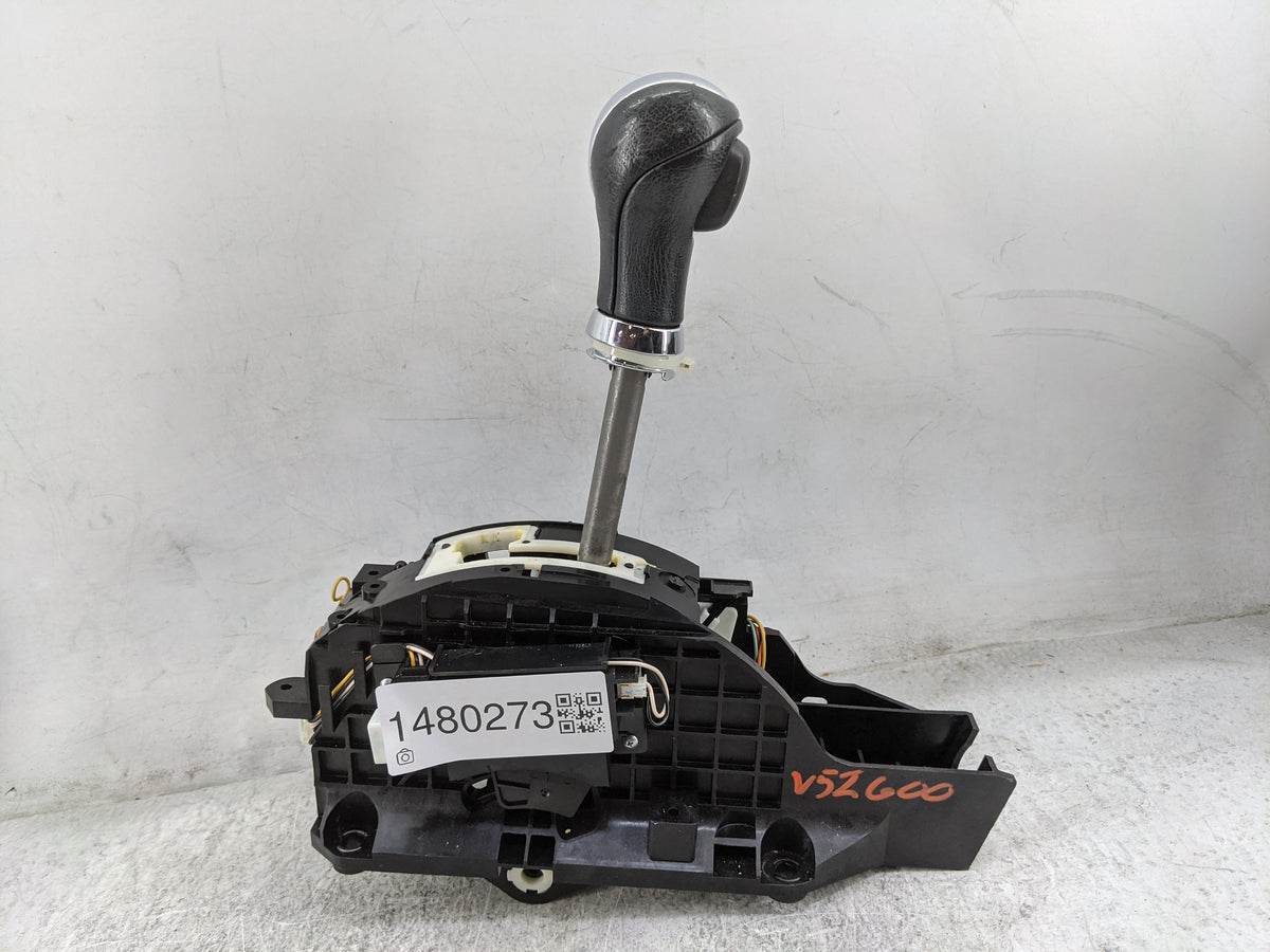 2018 Nissan Armada Floor Console Assembly Shifter - Oemusedautoparts1.com