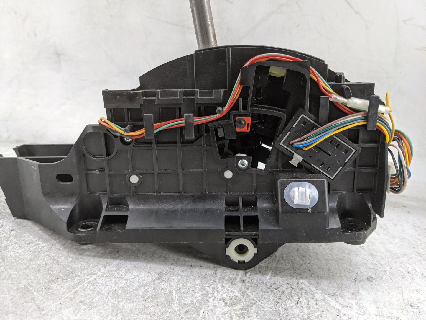 2018 Nissan Armada Floor Console Assembly Shifter - Oemusedautoparts1.com