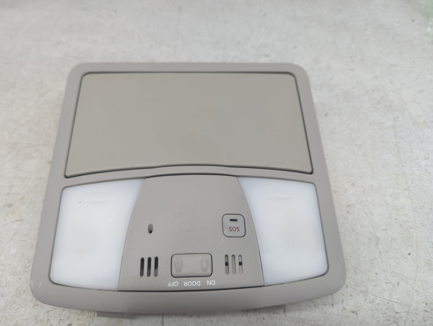 2018-2020 Nissan Armada Overhead Roof Console Tan - Oemusedautoparts1.com