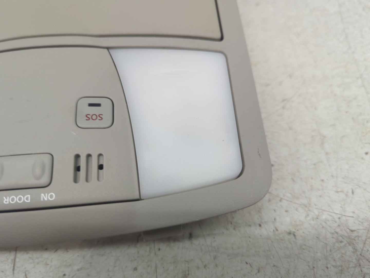 2018-2020 Nissan Armada Overhead Roof Console Tan - Oemusedautoparts1.com