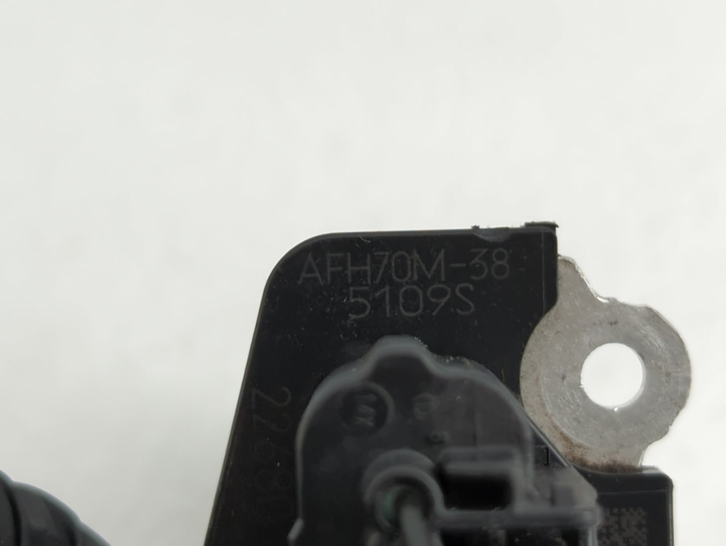 2005-2022 Nissan Armada Mass Air Flow Meter Maf - Oemusedautoparts1.com