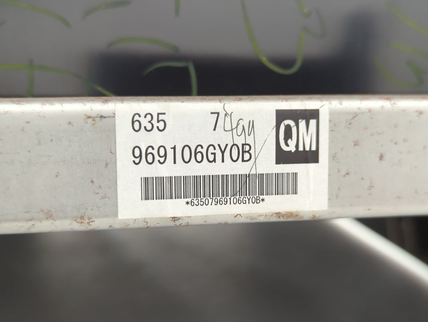 2018-2019 Nissan Armada Center Floor Console P/N:969106GY0B Fits Fits 2018 2019 OEM Used Auto Parts - Oemusedautoparts1.com