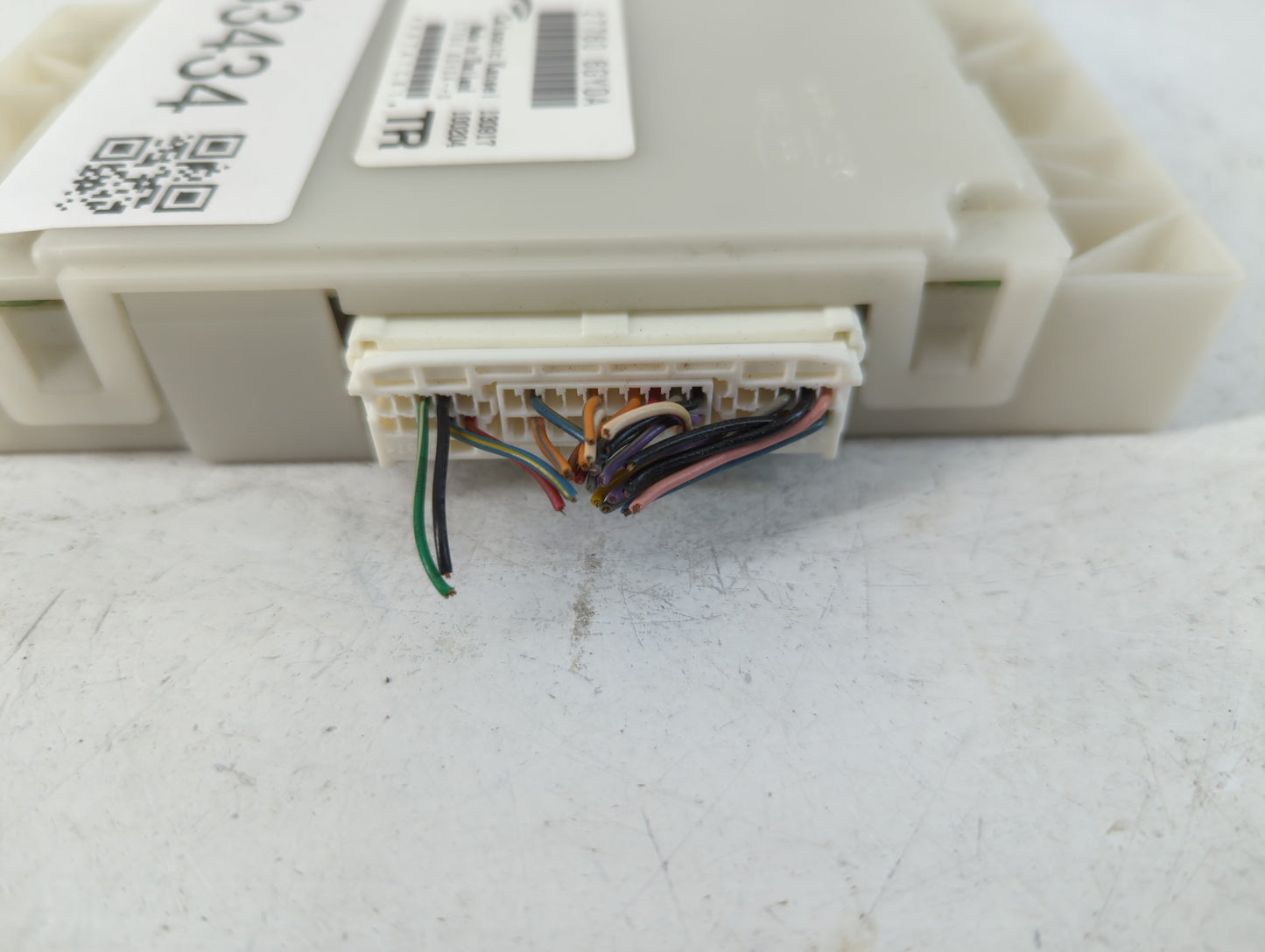2018-2020 Nissan Armada Chassis Control Module Ccm Bcm Body Control - Oemusedautoparts1.com