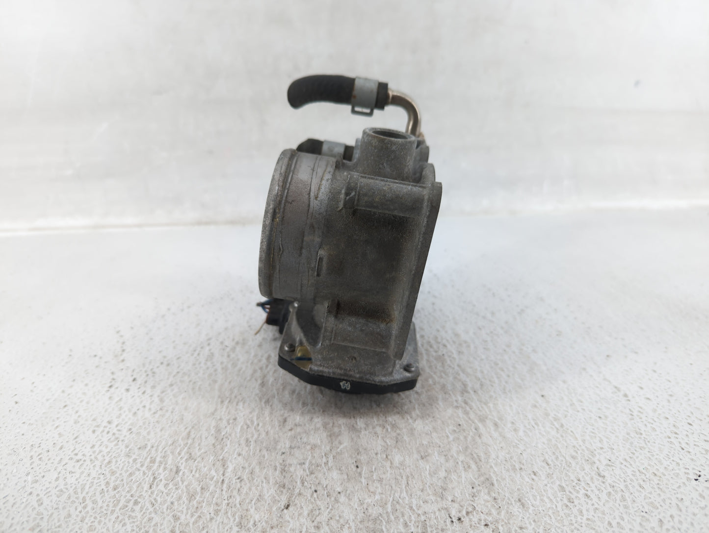 2013-2019 Nissan Frontier Throttle Body P/N:EA-A60-01 G Fits Fits 2013 2014 2015 2016 2017 2018 2019 OEM Used Auto Parts - O