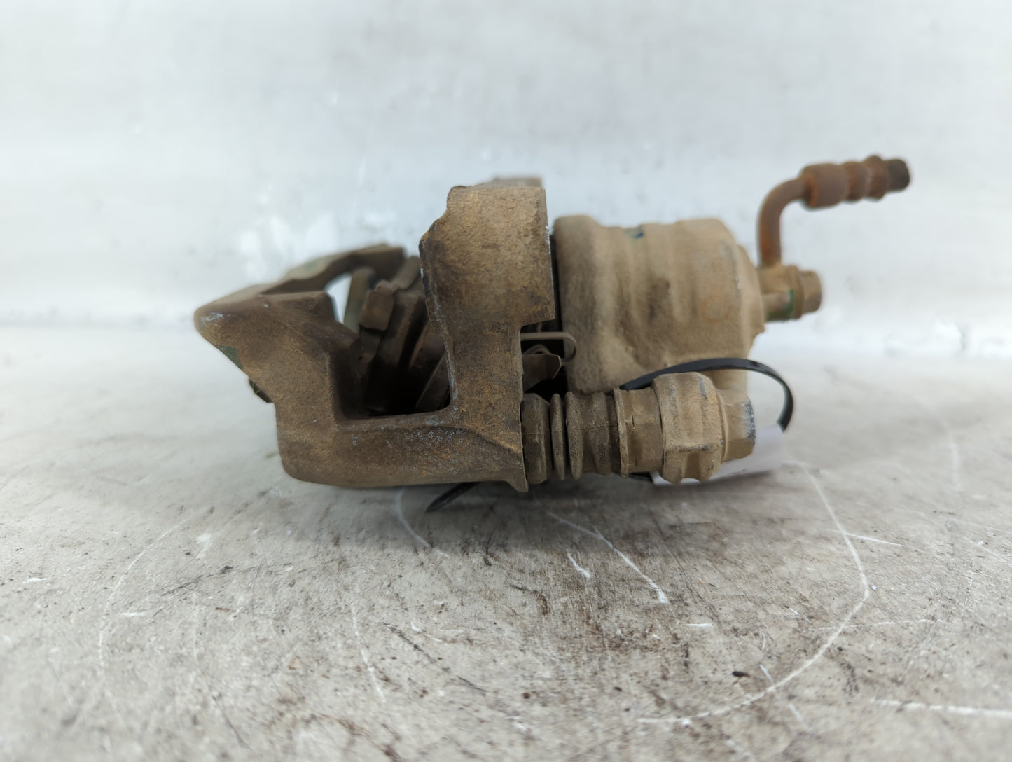 2008-2019 Nissan Frontier Front Driver Left Brake Caliper - Oemusedautoparts1.com