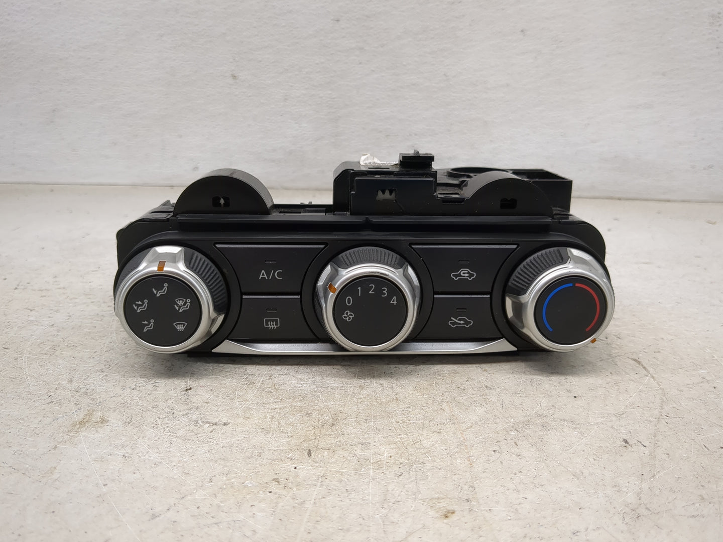 2019-2020 Nissan Kicks Climate Control Module Temperature AC/Heater Replacement P/N:275005RA5A 275005RA5A-B Fits OEM Used Au