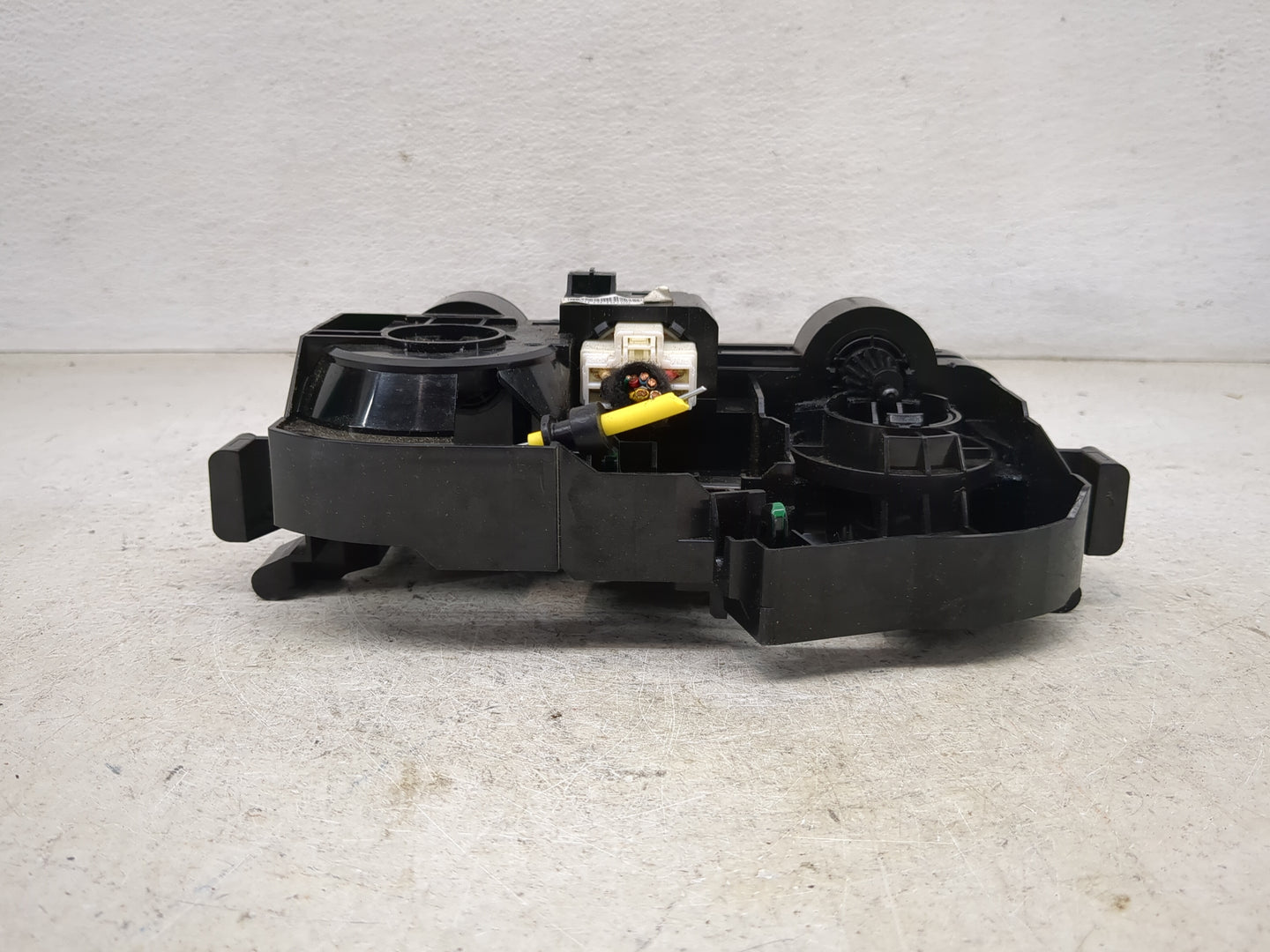 2019-2020 Nissan Kicks Climate Control Module Temperature AC/Heater Replacement P/N:275005RA5A 275005RA5A-B Fits OEM Used Au