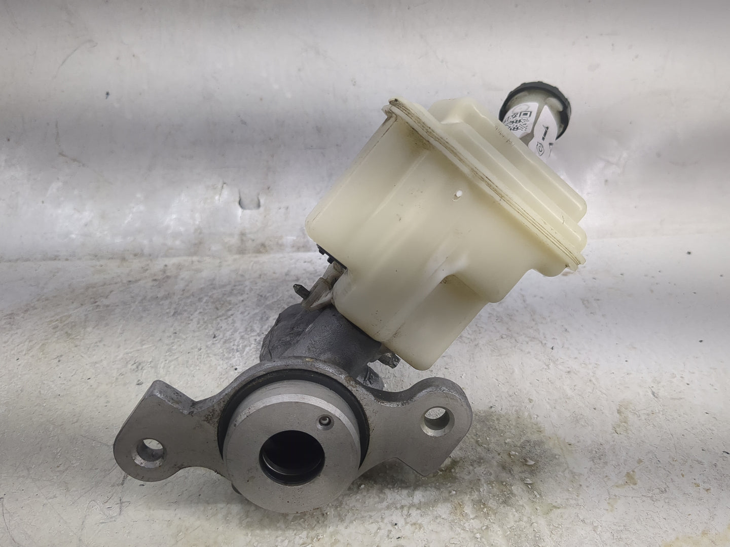 2018-2020 Nissan Kicks Brake Master Cylinder 1497010 - Oemusedautoparts1.com