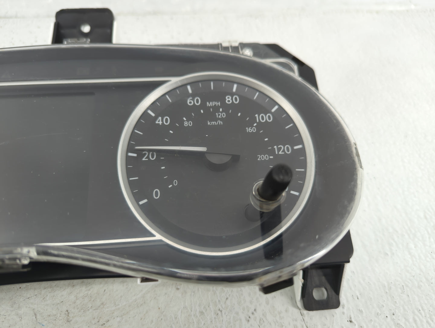 2018-2019 Nissan Kicks Instrument Cluster Speedometer Gauges P/N:24810 5RL0B Fits Fits 2018 2019 OEM Used Auto Parts - Oemus