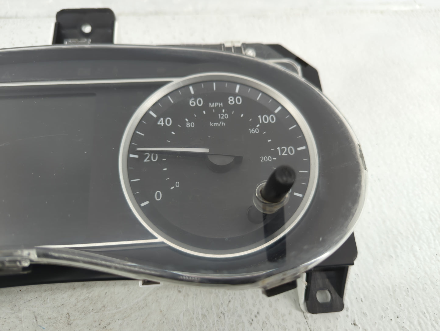 2018-2019 Nissan Kicks Instrument Cluster Speedometer Gauges P/N:24810 5RL0B Fits Fits 2018 2019 OEM Used Auto Parts - Oemus
