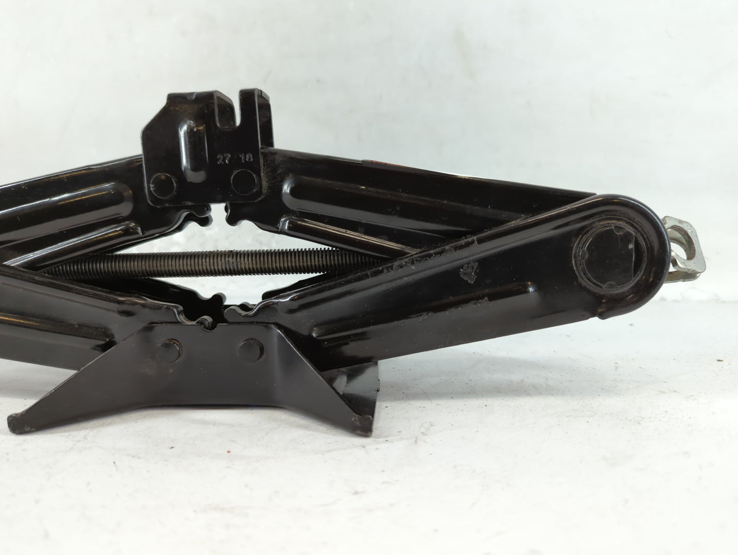 2018 Nissan Kicks Spare Scissor Car Jack - Oemusedautoparts1.com