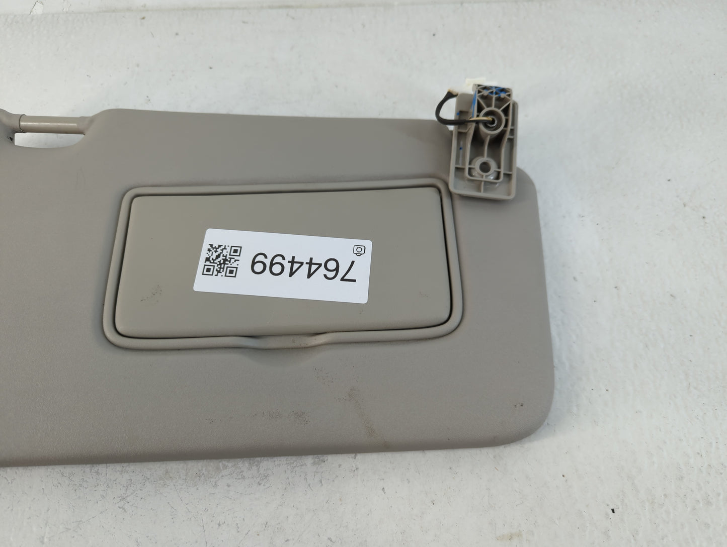 2018-2021 Nissan Kicks Sun Visor Shade Replacement Passenger Right Mirror Fits Fits 2018 2019 2020 2021 OEM Used Auto Parts 