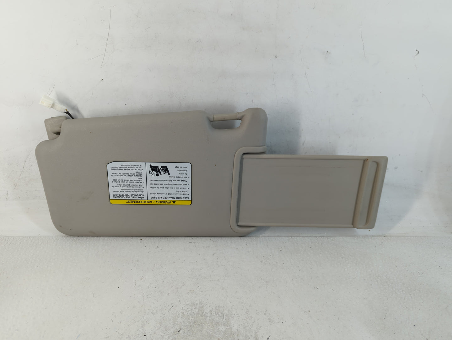 2018-2021 Nissan Kicks Sun Visor Shade Replacement Passenger Right Mirror Fits Fits 2018 2019 2020 2021 OEM Used Auto Parts 