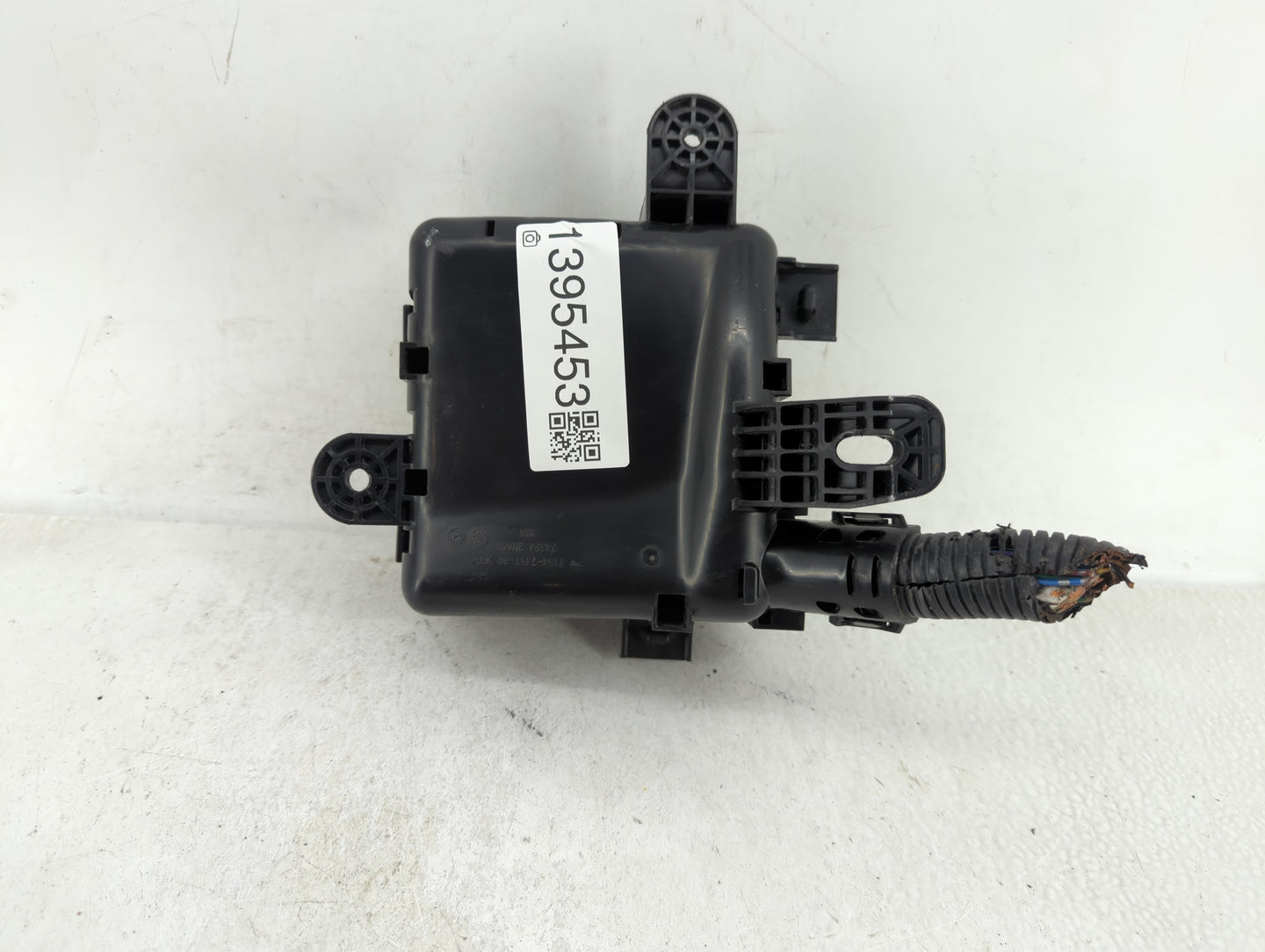 2018-2021 Nissan Leaf Fusebox Fuse Box Panel Relay Module P/N:24384 3NA0A 7154-7451-30 Fits Fits 2018 2019 2020 2021 OEM Use