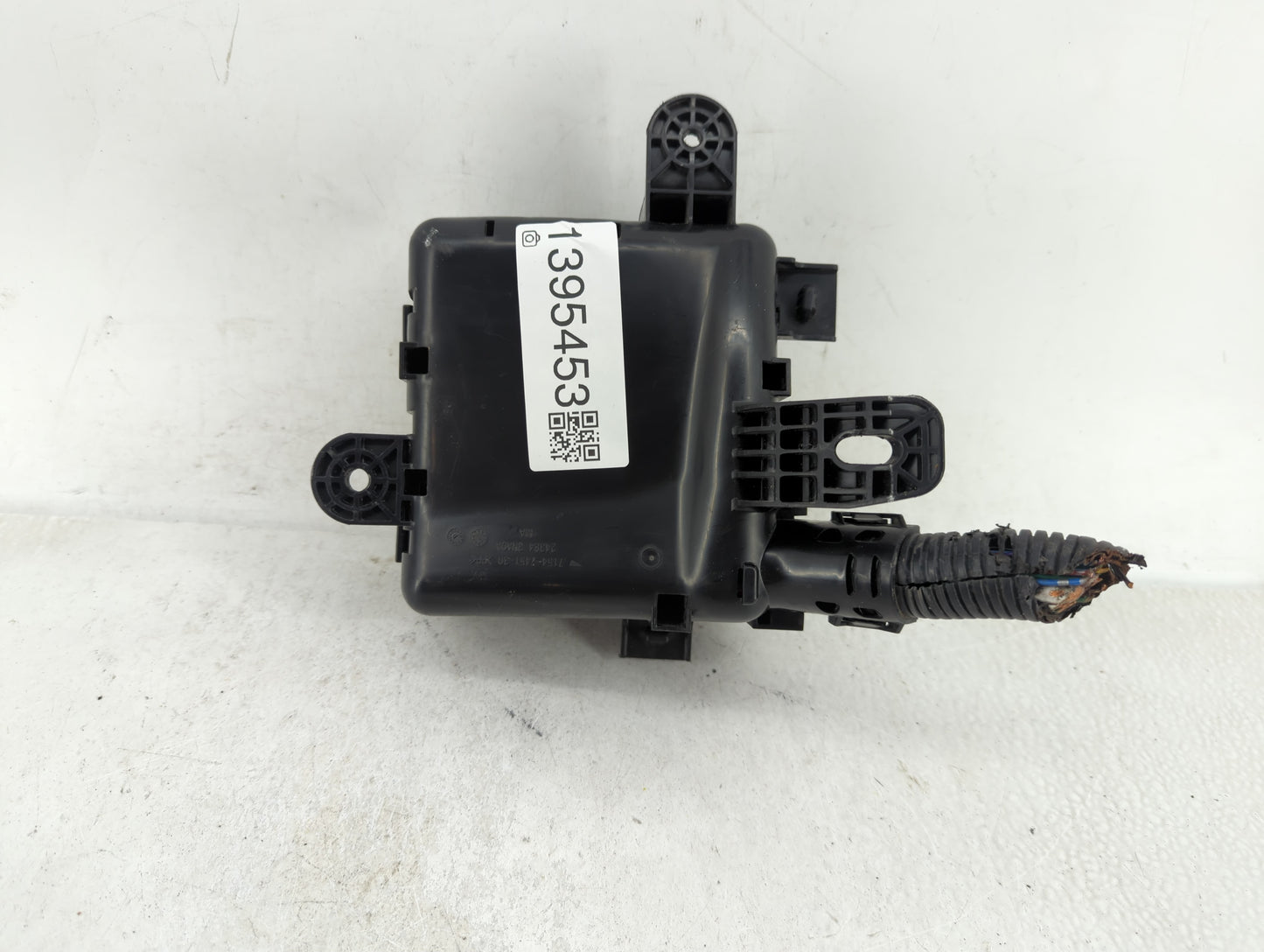 2018-2021 Nissan Leaf Fusebox Fuse Box Panel Relay Module P/N:24384 3NA0A 7154-7451-30 Fits Fits 2018 2019 2020 2021 OEM Use