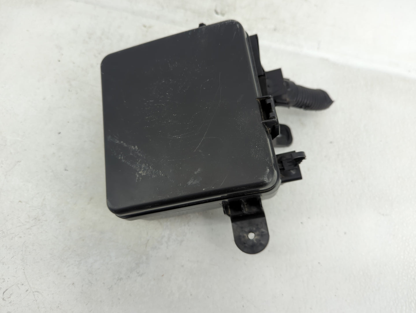2018-2021 Nissan Leaf Fusebox Fuse Box Panel Relay Module P/N:24384 3NA0A 7154-7451-30 Fits Fits 2018 2019 2020 2021 OEM Use