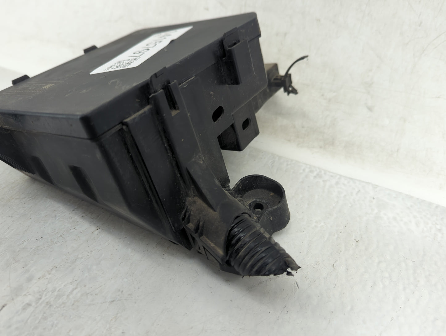 2018-2021 Nissan Leaf Fusebox Fuse Box Panel Relay Module P/N:284B7 5SA3A Fits Fits 2018 2019 2020 2021 OEM Used Auto Parts 