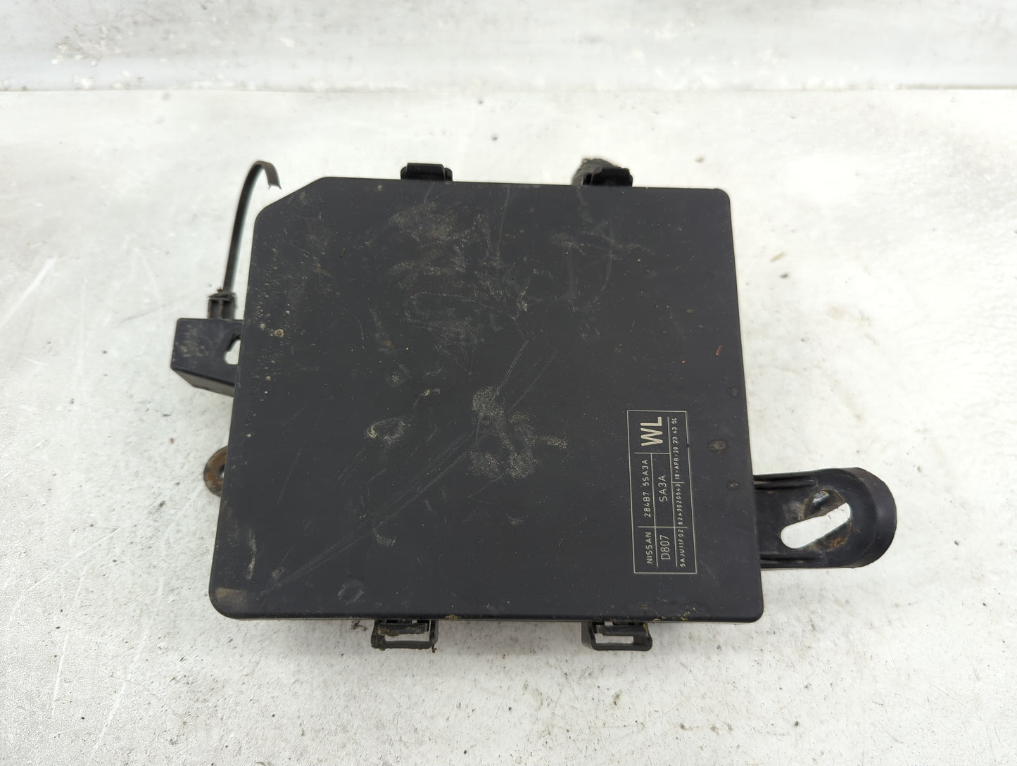 2018-2021 Nissan Leaf Fusebox Fuse Box Panel Relay Module P/N:284B7 5SA3A Fits Fits 2018 2019 2020 2021 OEM Used Auto Parts 