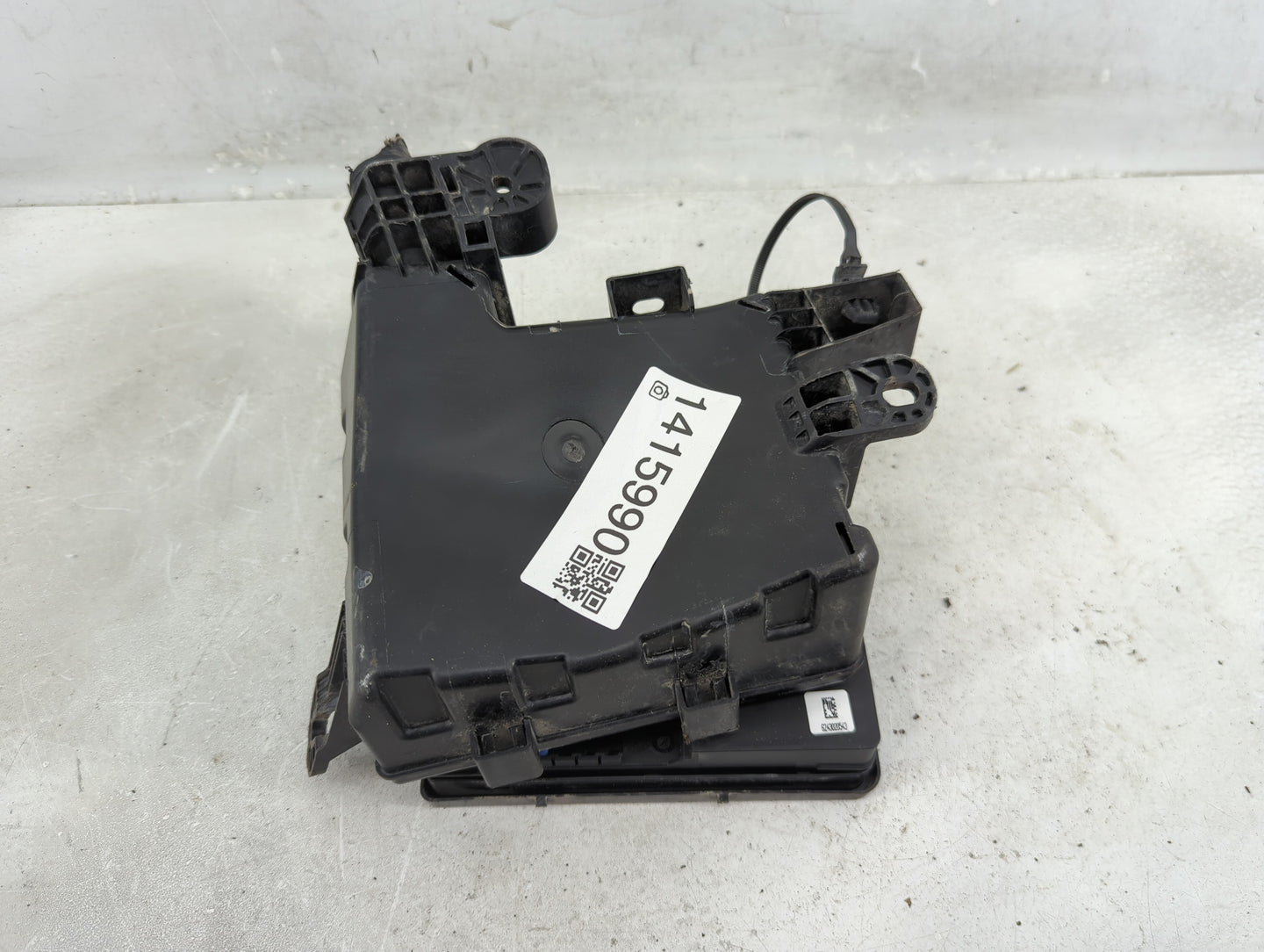 2018-2021 Nissan Leaf Fusebox Fuse Box Panel Relay Module P/N:284B7 5SA3A Fits Fits 2018 2019 2020 2021 OEM Used Auto Parts 