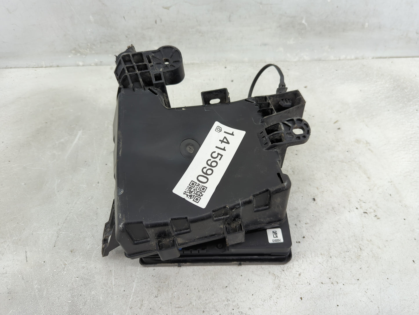 2018-2021 Nissan Leaf Fusebox Fuse Box Panel Relay Module P/N:284B7 5SA3A Fits Fits 2018 2019 2020 2021 OEM Used Auto Parts 