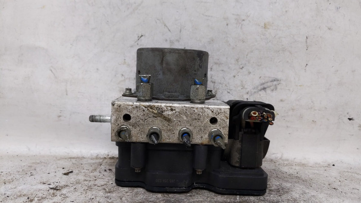 2017-2018 Nissan Maxima Anti-Lock Brake ABS Pump Module Actuator OEM Fits Fits 2017 2018 OEM Used Auto Parts - Oemusedautopa