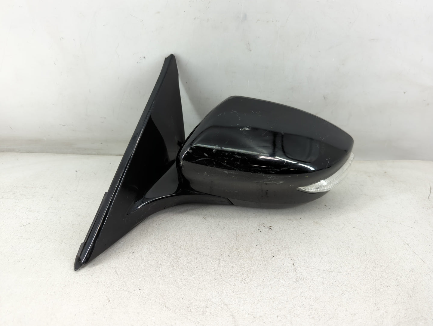 2016-2020 Nissan Maxima Driver Side View Mirror - Left Door Mirror OEM Used - Oemusedautoparts1.com
