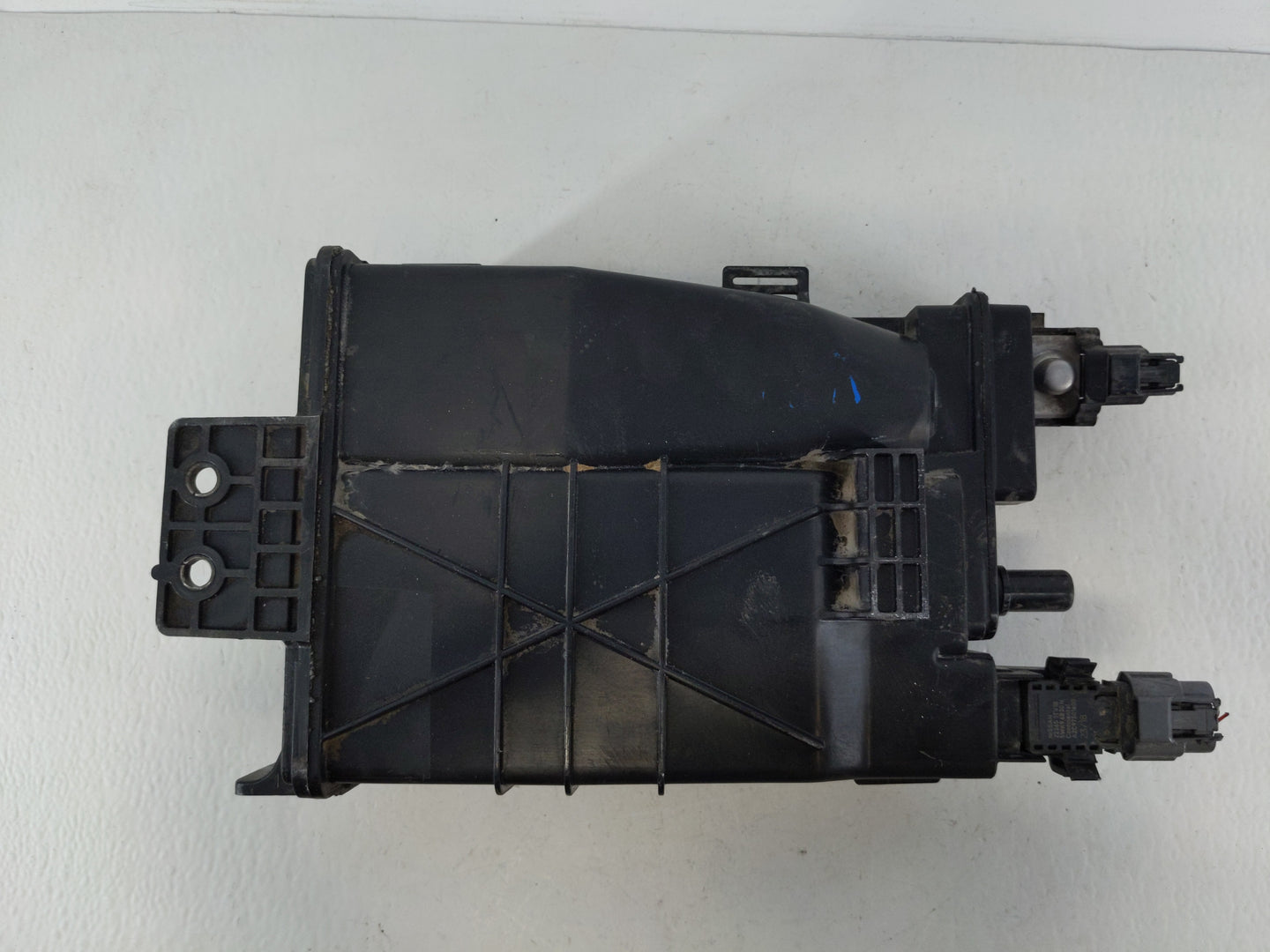 2018 Nissan Maxima Fuel Vapor Charcoal Canister - Oemusedautoparts1.com