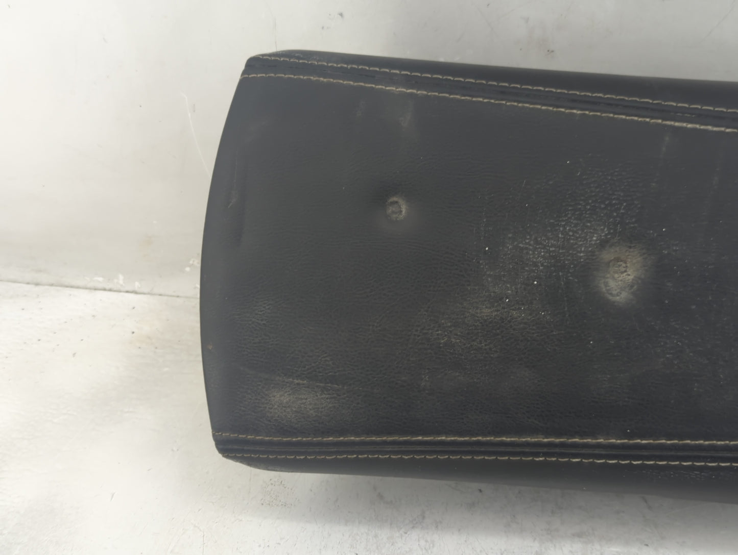 2018 Nissan Maxima Center Console Armrest Cover Lid Fits OEM Used Auto Parts - Oemusedautoparts1.com