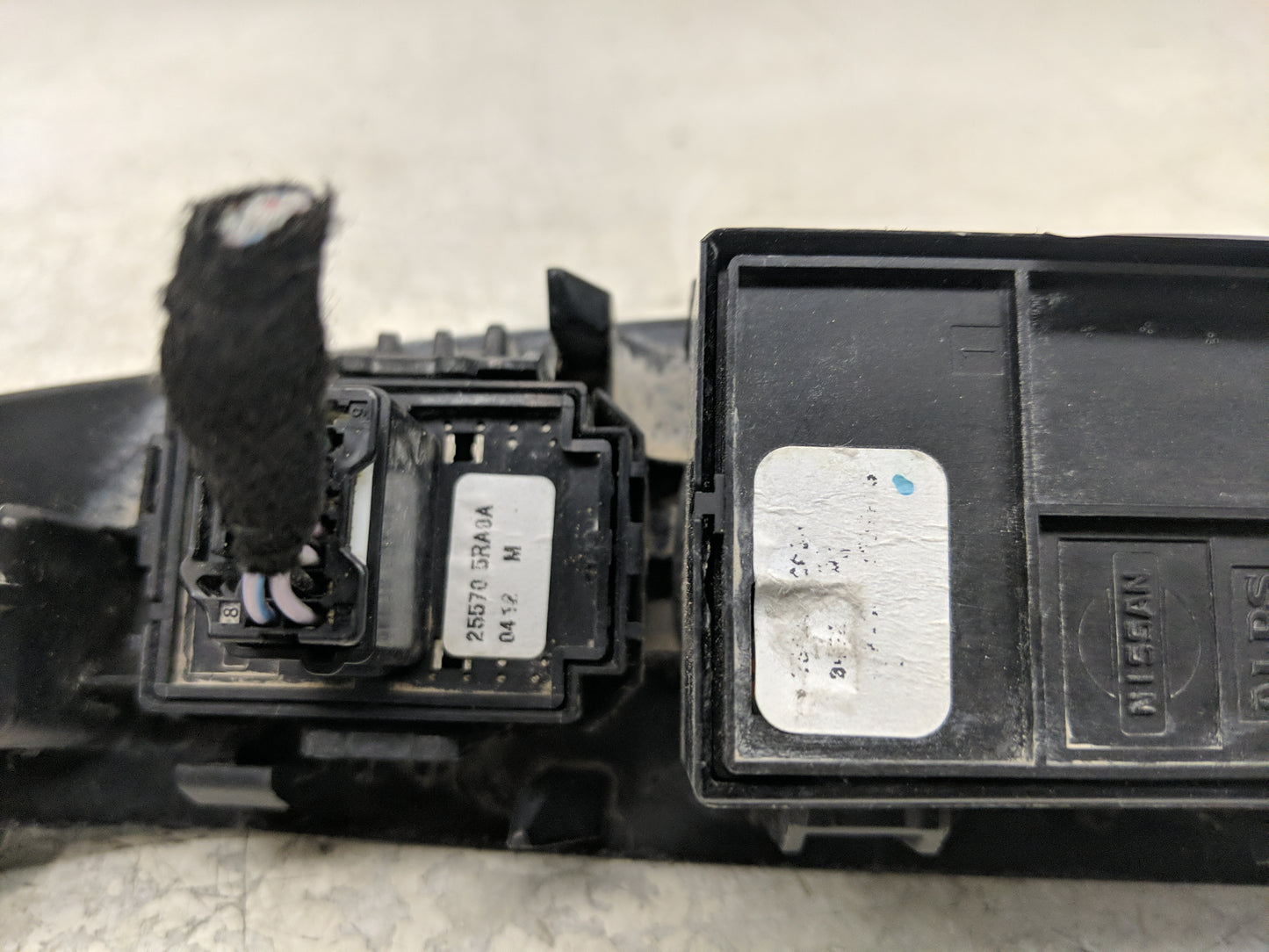 2016-2021 Nissan Maxima Master Power Window Switch Replacement Driver Side Left P/N:25401-3NA0B Fits OEM Used Auto Parts - O
