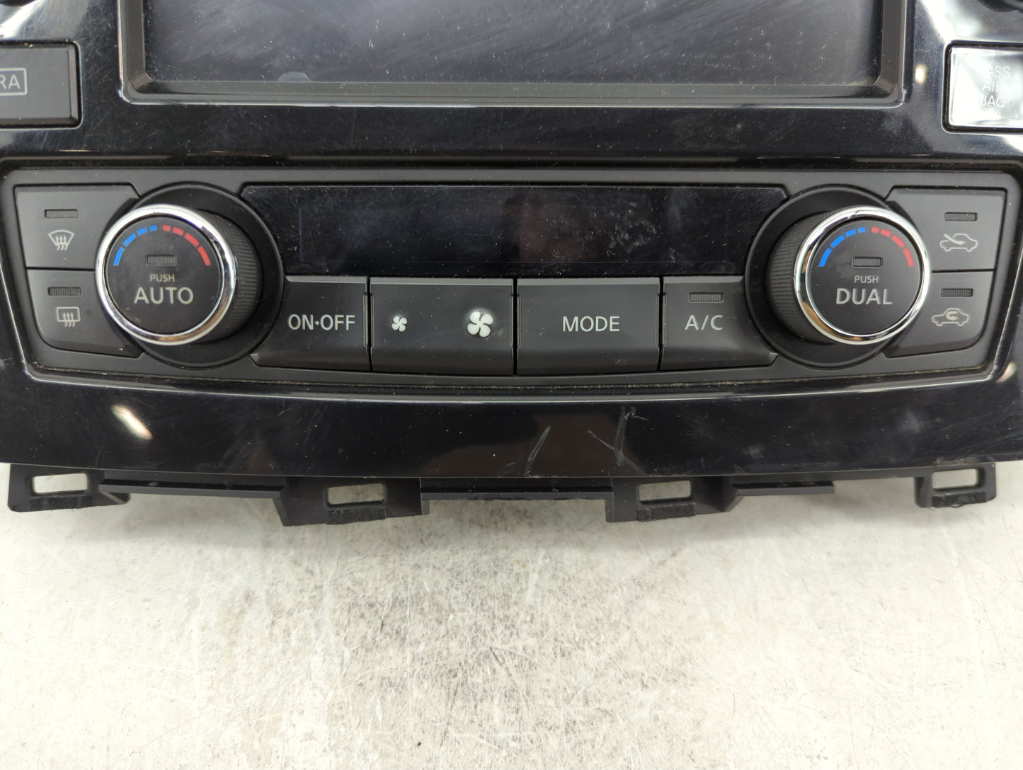 2018 Nissan Maxima Radio AM FM Cd Player Receiver Replacement P/N:25915 9DE0A Fits OEM Used Auto Parts - Oemusedautoparts1.c
