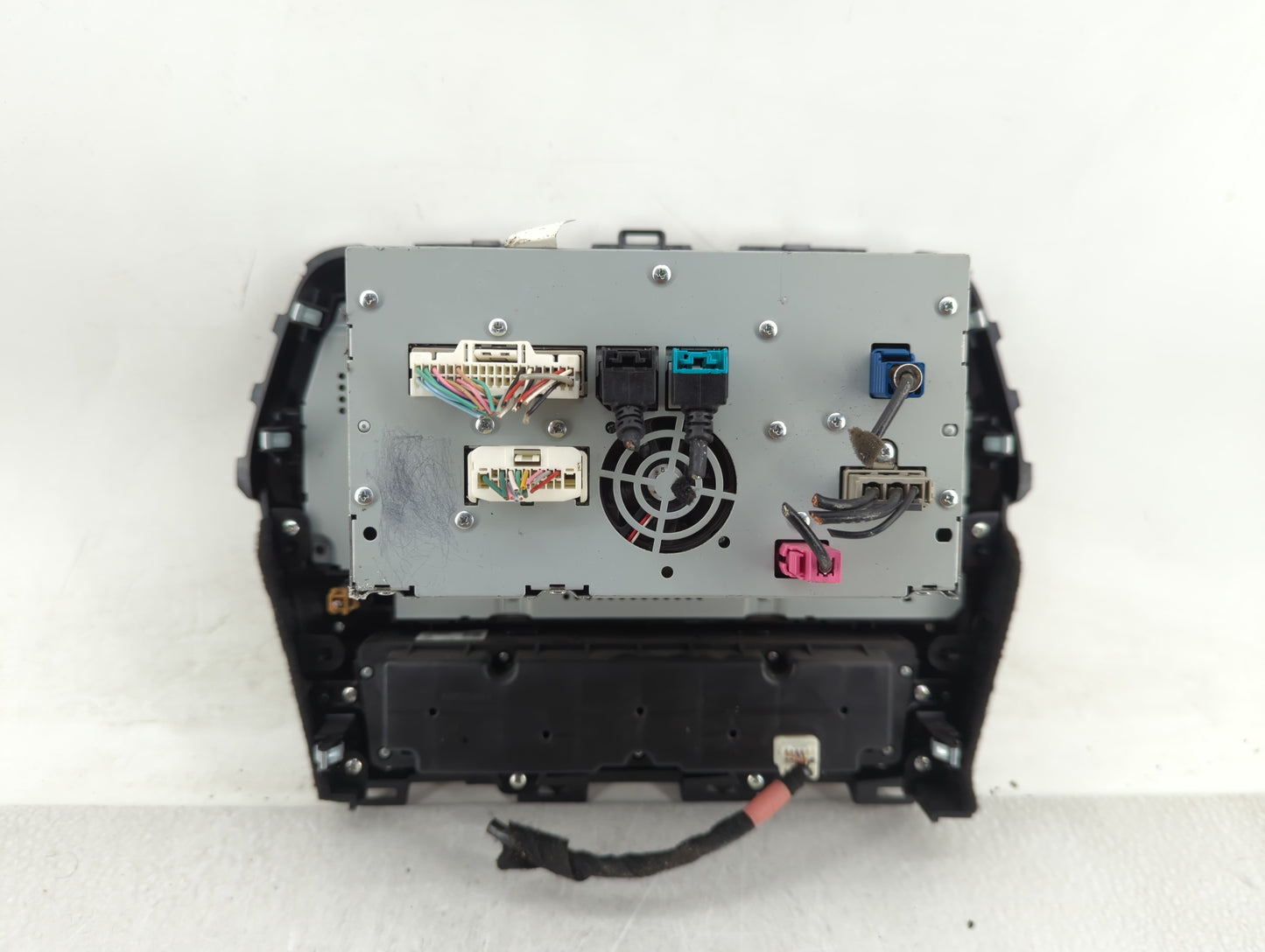 2018 Nissan Maxima Radio AM FM Cd Player Receiver Replacement P/N:25915 9DE0A Fits OEM Used Auto Parts - Oemusedautoparts1.c