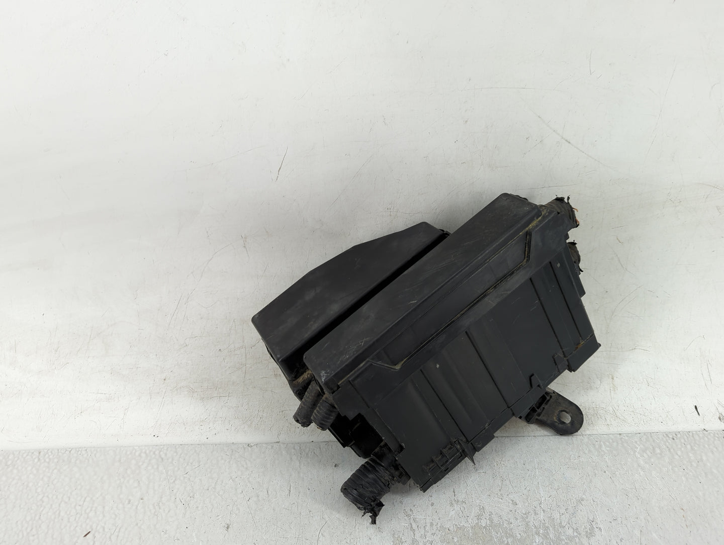 2016-2021 Nissan Maxima Fusebox Fuse Box Panel Relay Module Fits Fits 2016 2017 2018 2019 2020 2021 OEM Used Auto Parts - Oe