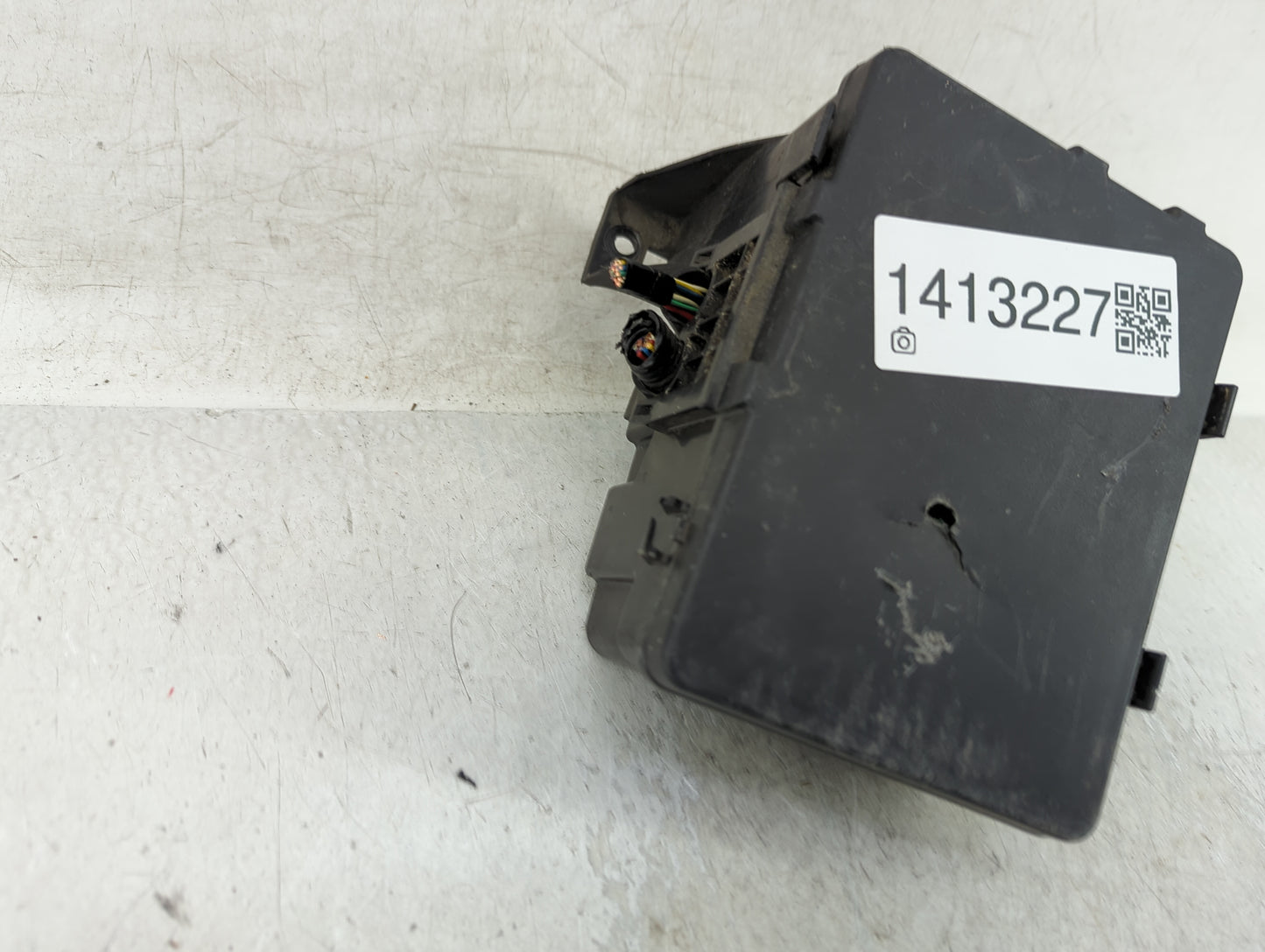 2016-2021 Nissan Maxima Fusebox Fuse Box Panel Relay Module Fits Fits 2016 2017 2018 2019 2020 2021 OEM Used Auto Parts - Oe
