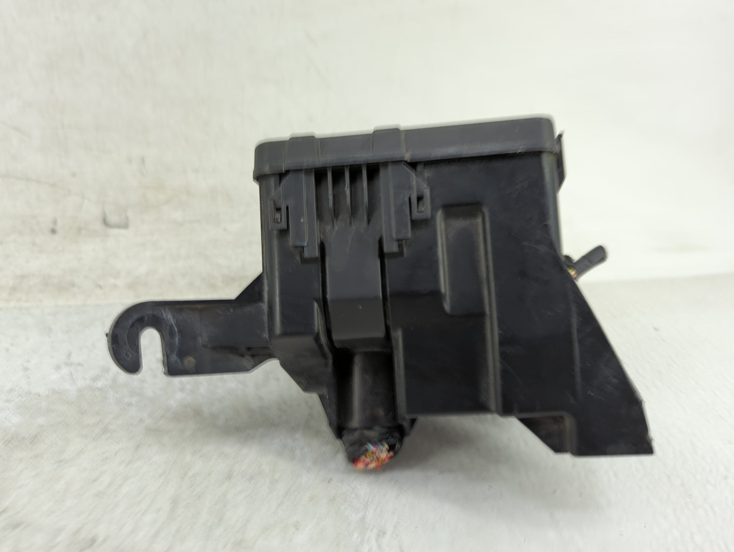 2016-2021 Nissan Maxima Fusebox Fuse Box Panel Relay Module Fits Fits 2016 2017 2018 2019 2020 2021 OEM Used Auto Parts - Oe
