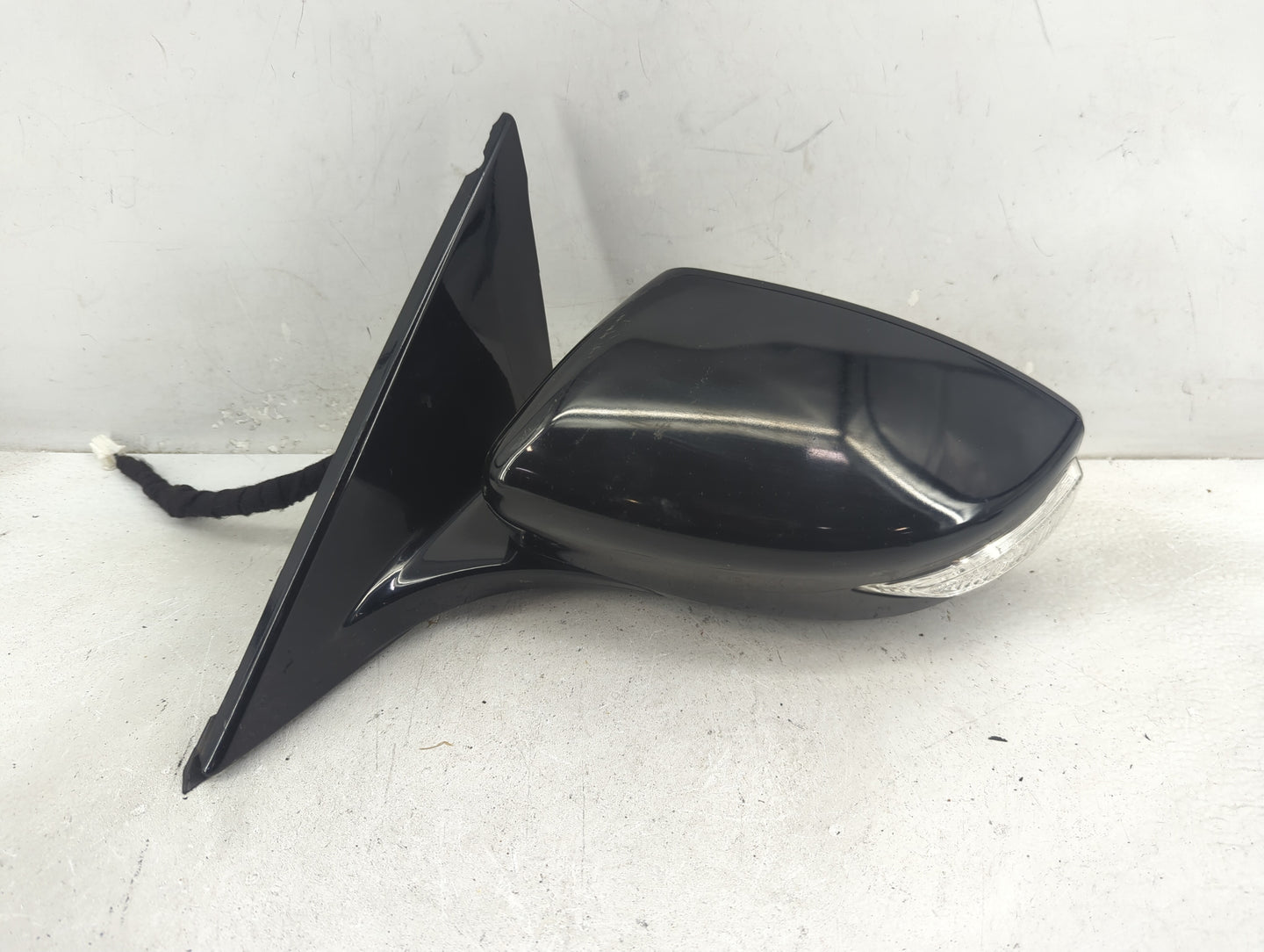 2016-2020 Nissan Maxima Driver Side View Mirror - Left Door Mirror OEM Used - Oemusedautoparts1.com