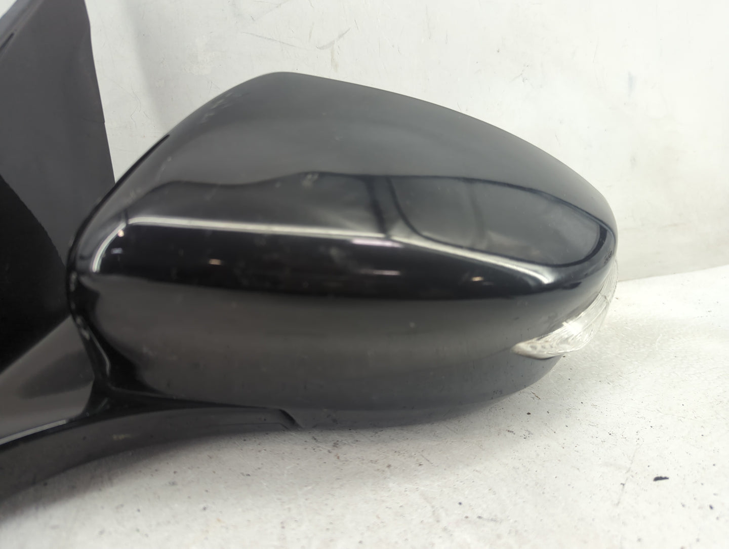 2016-2020 Nissan Maxima Driver Side View Mirror - Left Door Mirror OEM Used - Oemusedautoparts1.com