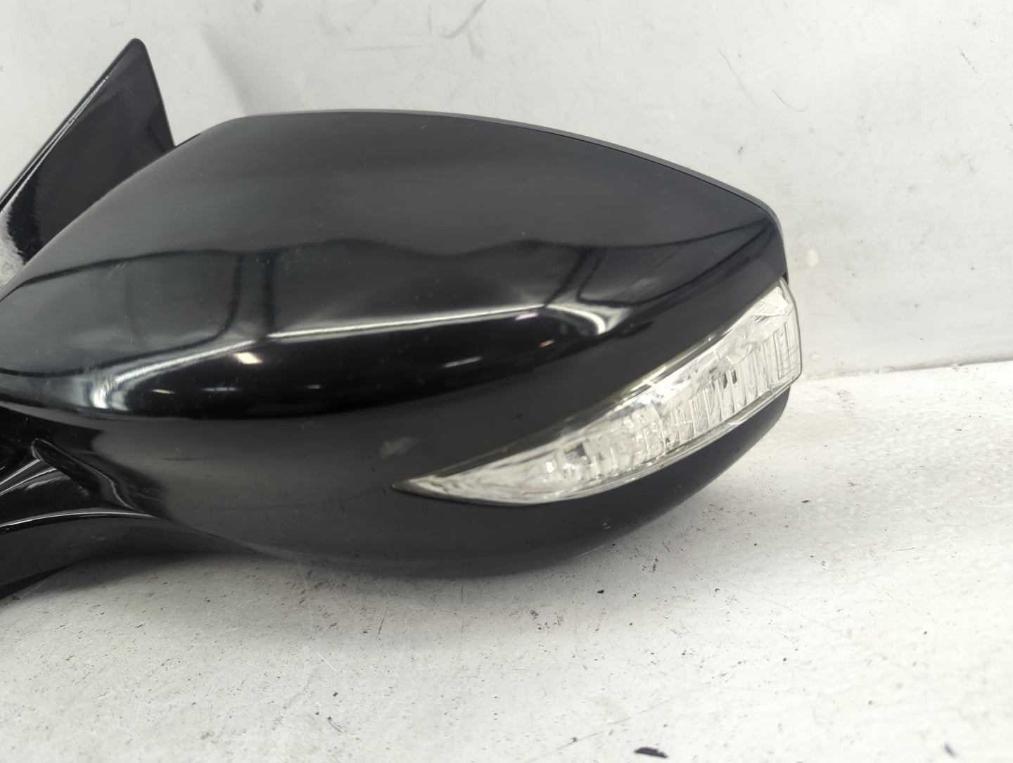 2016-2020 Nissan Maxima Driver Side View Mirror - Left Door Mirror OEM Used - Oemusedautoparts1.com