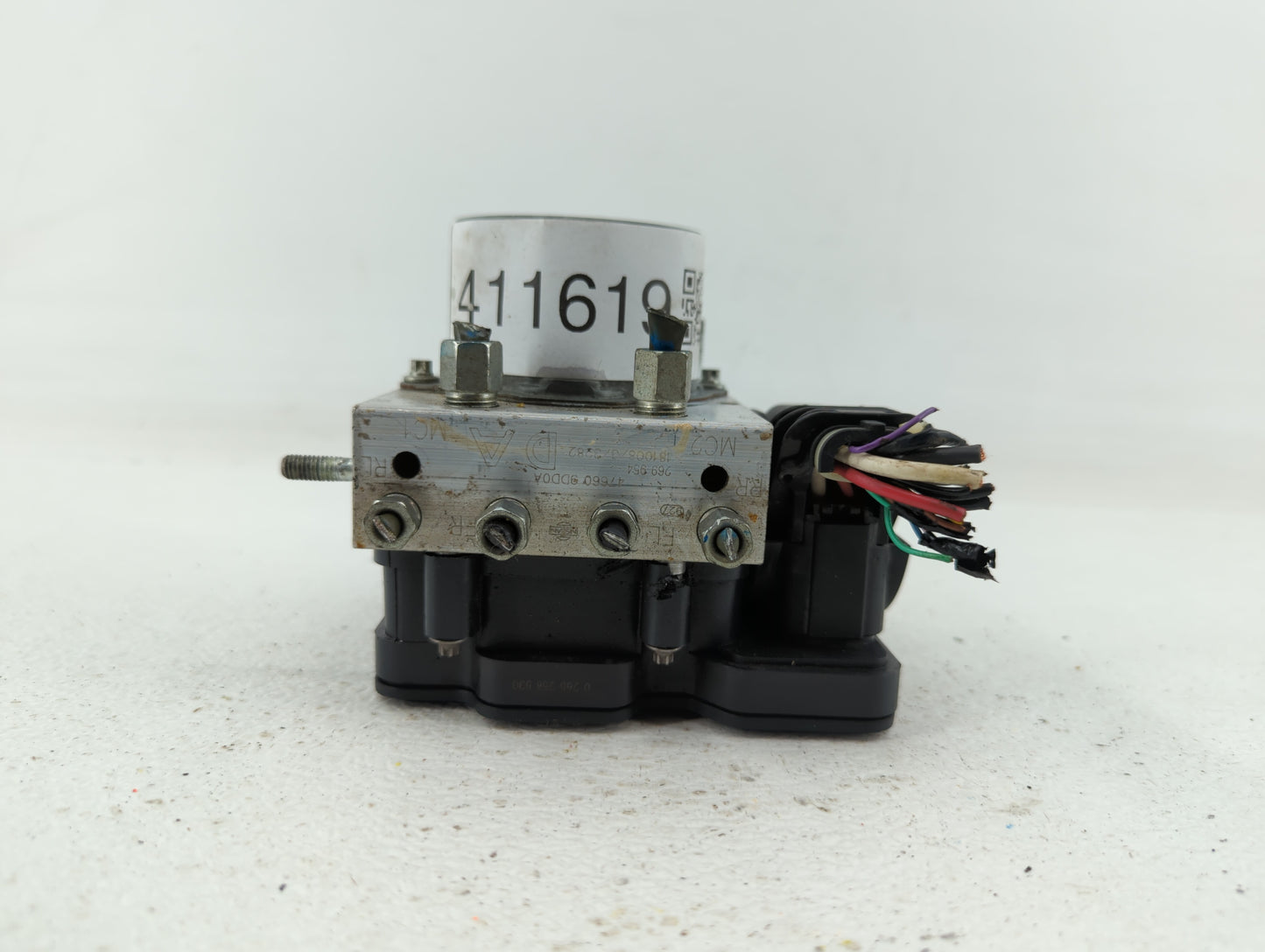 2017-2018 Nissan Maxima ABS Pump Control Module Replacement Fits Fits 2017 2018 OEM Used Auto Parts - Oemusedautoparts1.com