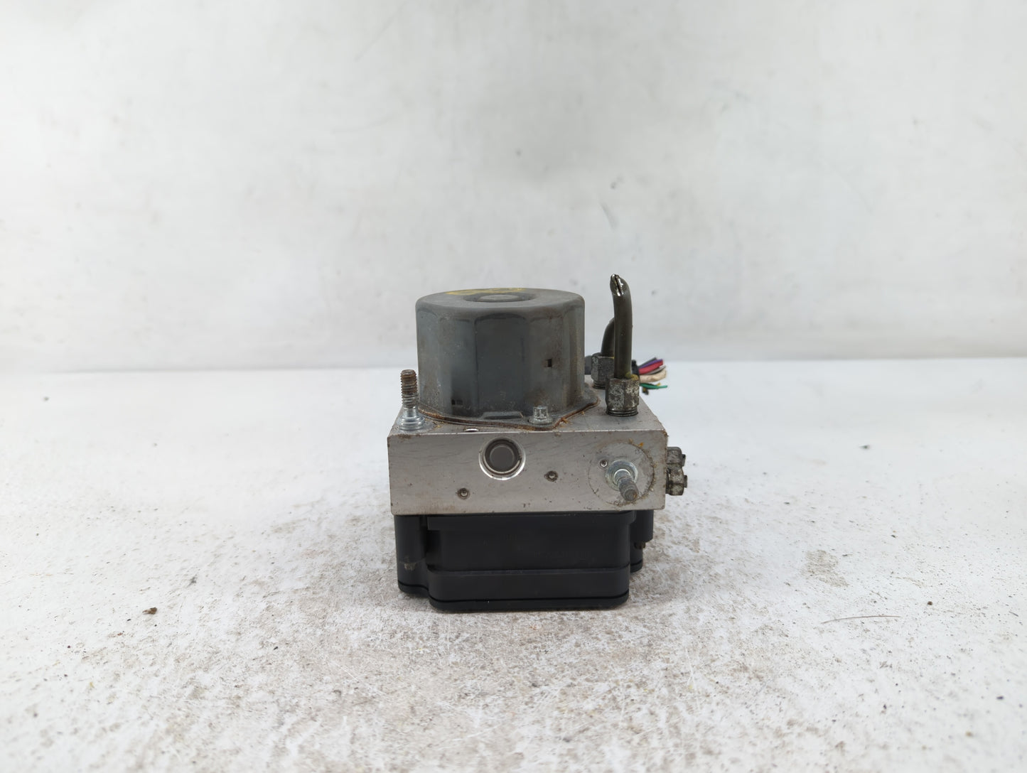 2017-2018 Nissan Maxima ABS Pump Control Module Replacement P/N:47660 9DD0A Fits Fits 2017 2018 OEM Used Auto Parts - Oemuse