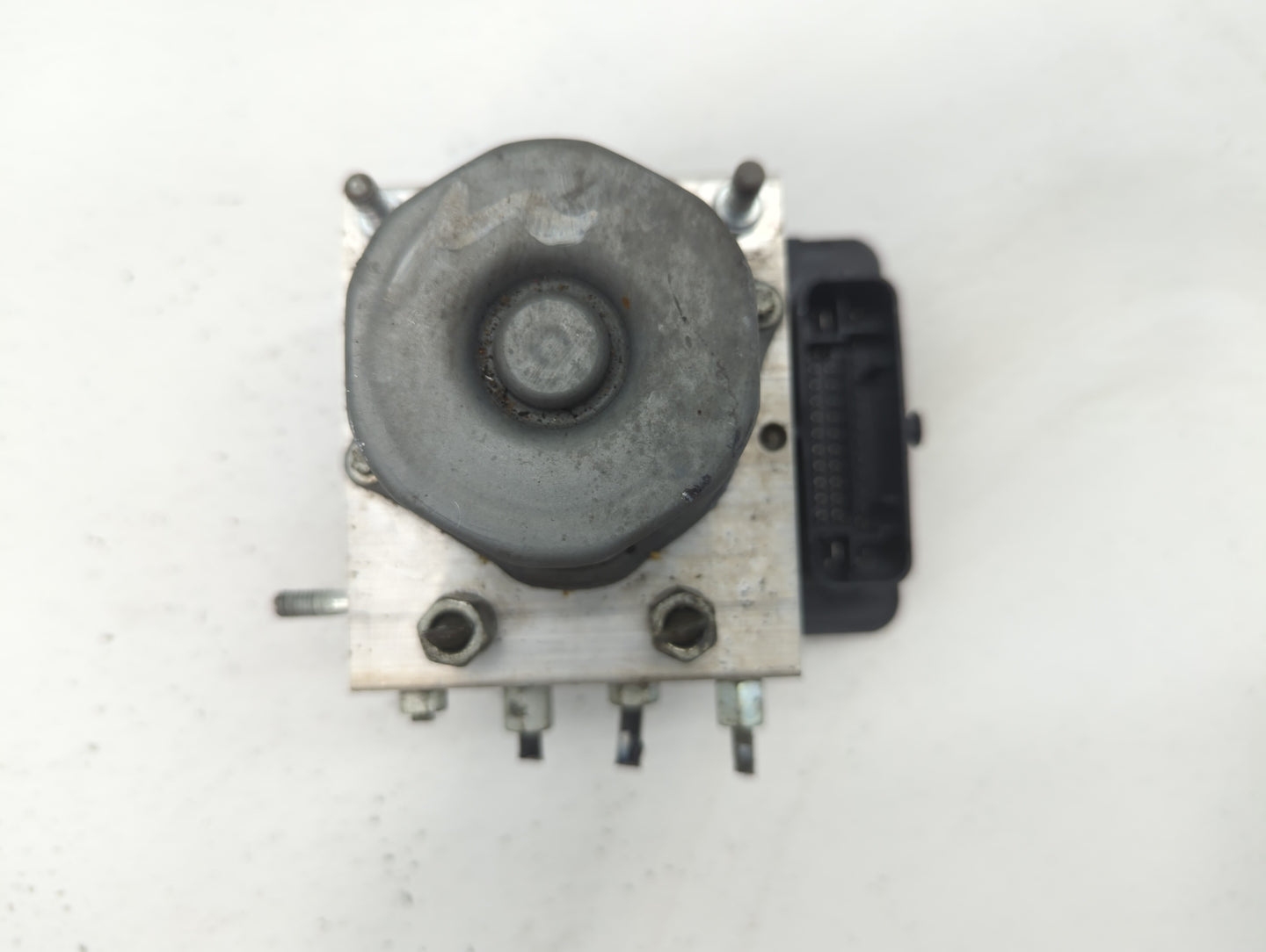 2017-2018 Nissan Maxima ABS Pump Control Module Replacement P/N:47660 9DD0A Fits Fits 2017 2018 OEM Used Auto Parts - Oemuse