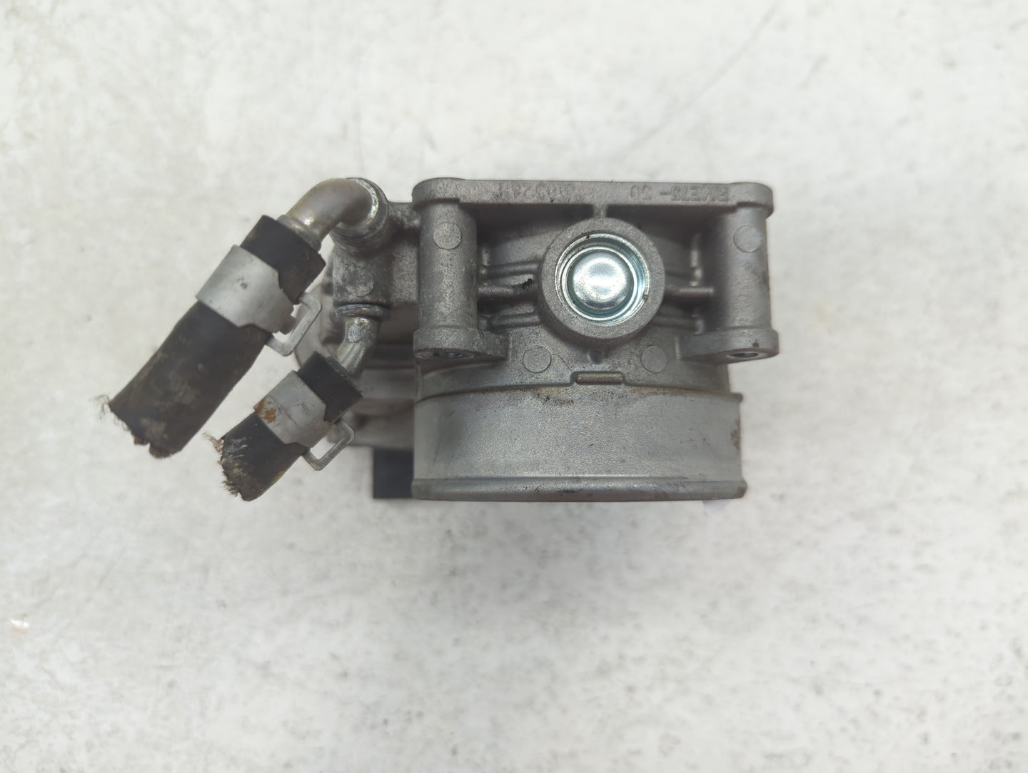 2016-2020 Nissan Maxima Throttle Body P/N:RME75-50 A8526H Fits Fits 2016 2017 2018 2019 2020 OEM Used Auto Parts - Oemusedau