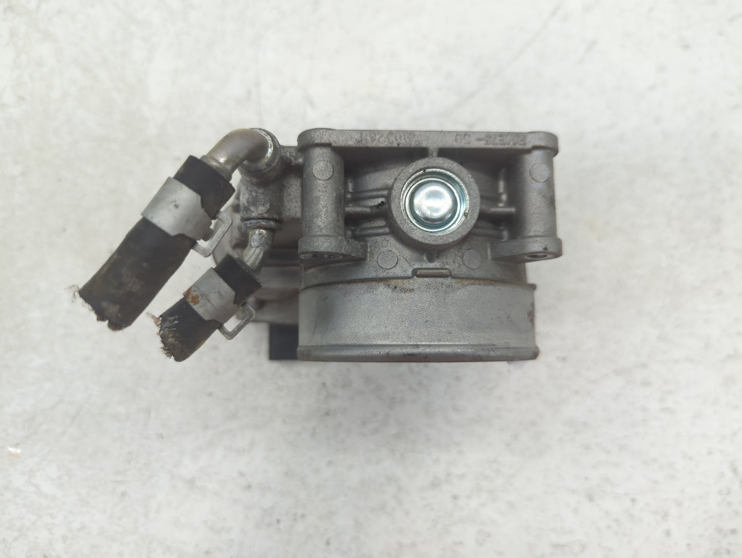 2016-2020 Nissan Maxima Throttle Body P/N:RME75-50 A8526H Fits Fits 2016 2017 2018 2019 2020 OEM Used Auto Parts - Oemusedau