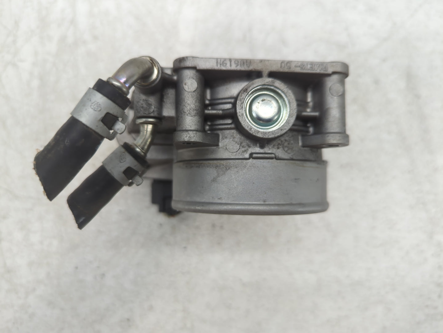 2016-2020 Nissan Maxima Throttle Body P/N:RME75-50 Fits Fits 2016 2017 2018 2019 2020 OEM Used Auto Parts - Oemusedautoparts