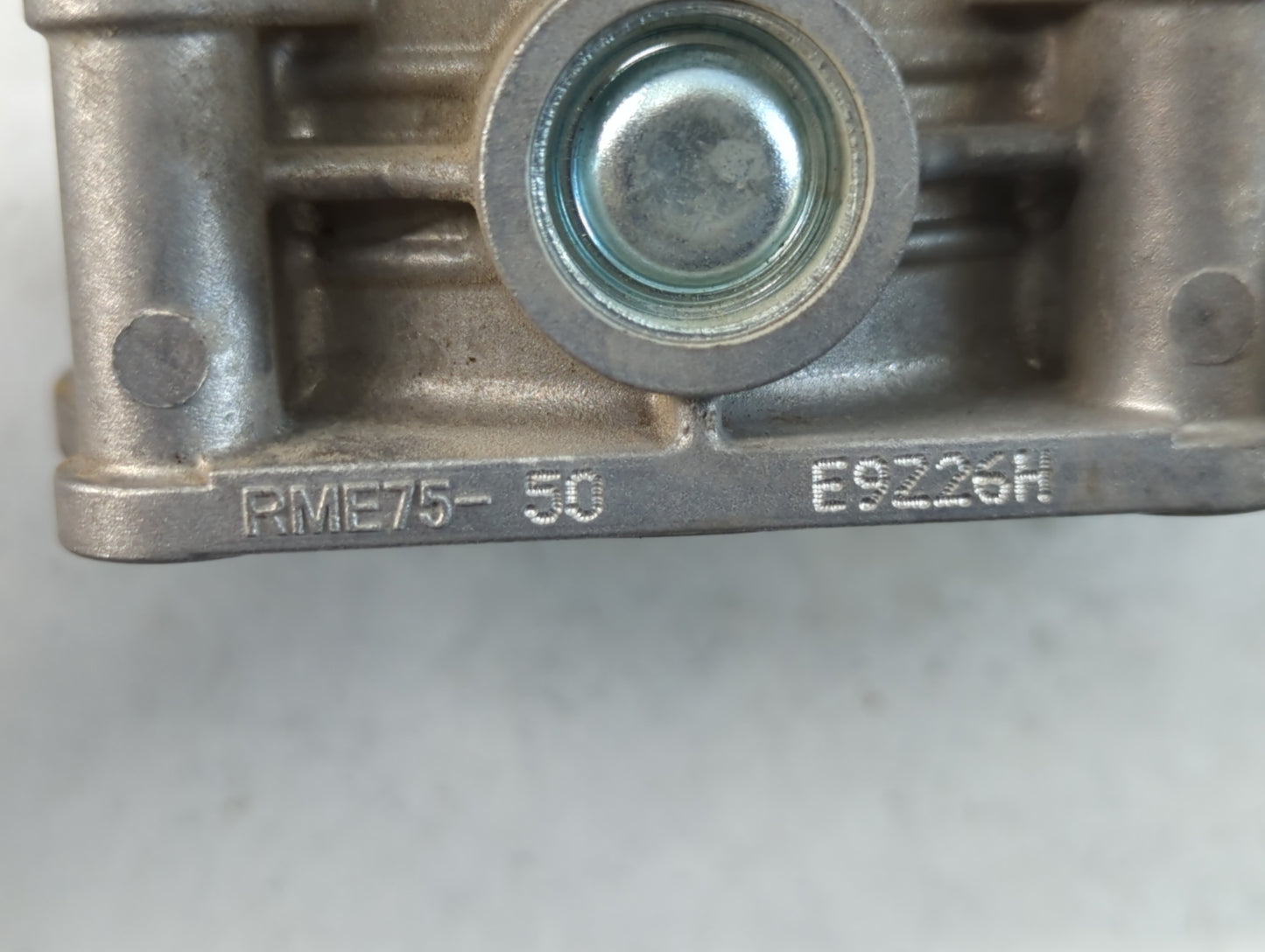 2016-2020 Nissan Maxima Throttle Body P/N:E9Z26H RME75-50 Fits Fits 2016 2017 2018 2019 2020 OEM Used Auto Parts - Oemusedau