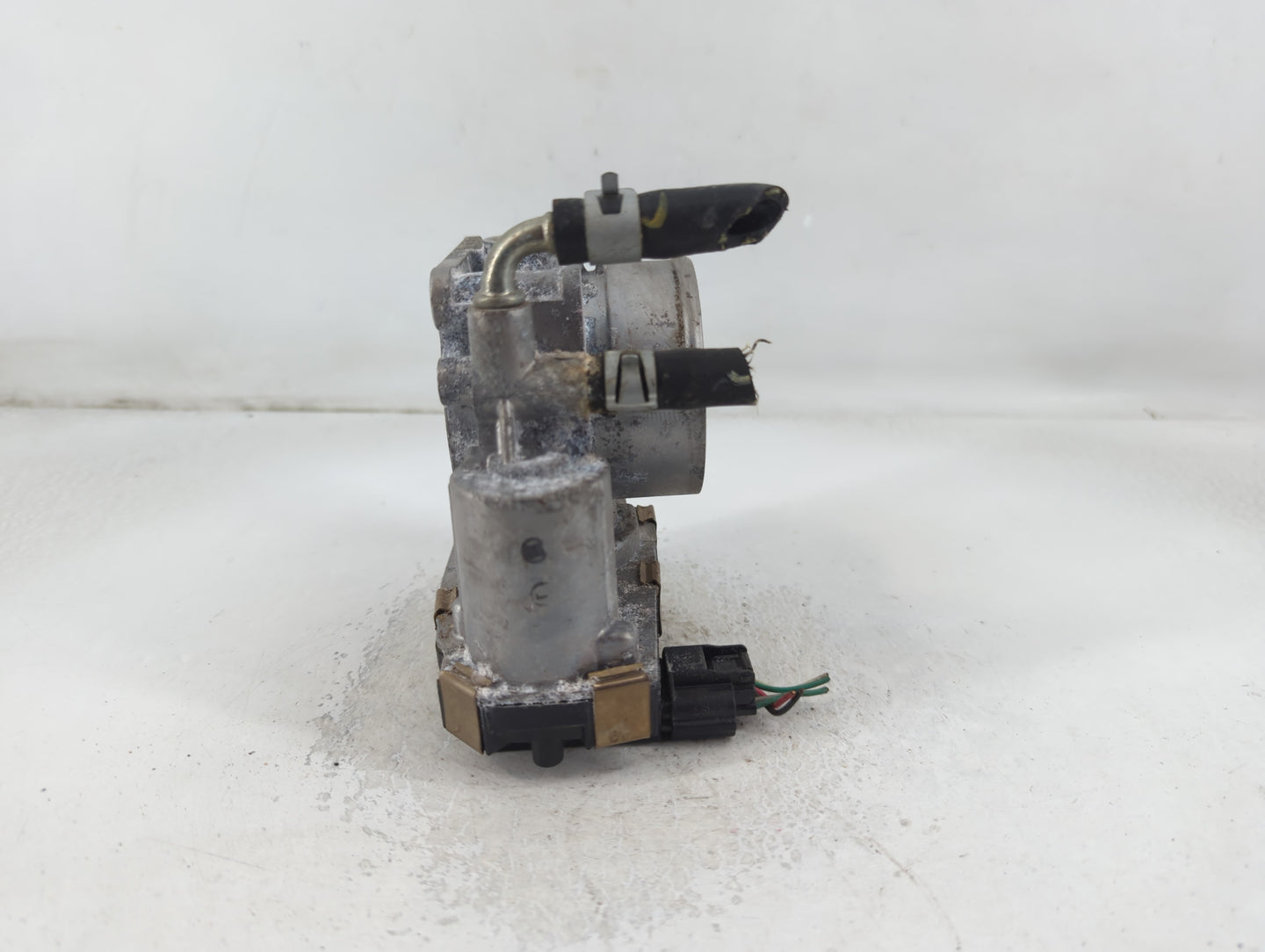2016-2020 Nissan Maxima Throttle Body P/N:>PBT GF40< Fits Fits 2016 2017 2018 2019 2020 OEM Used Auto Parts - Oemusedautopar