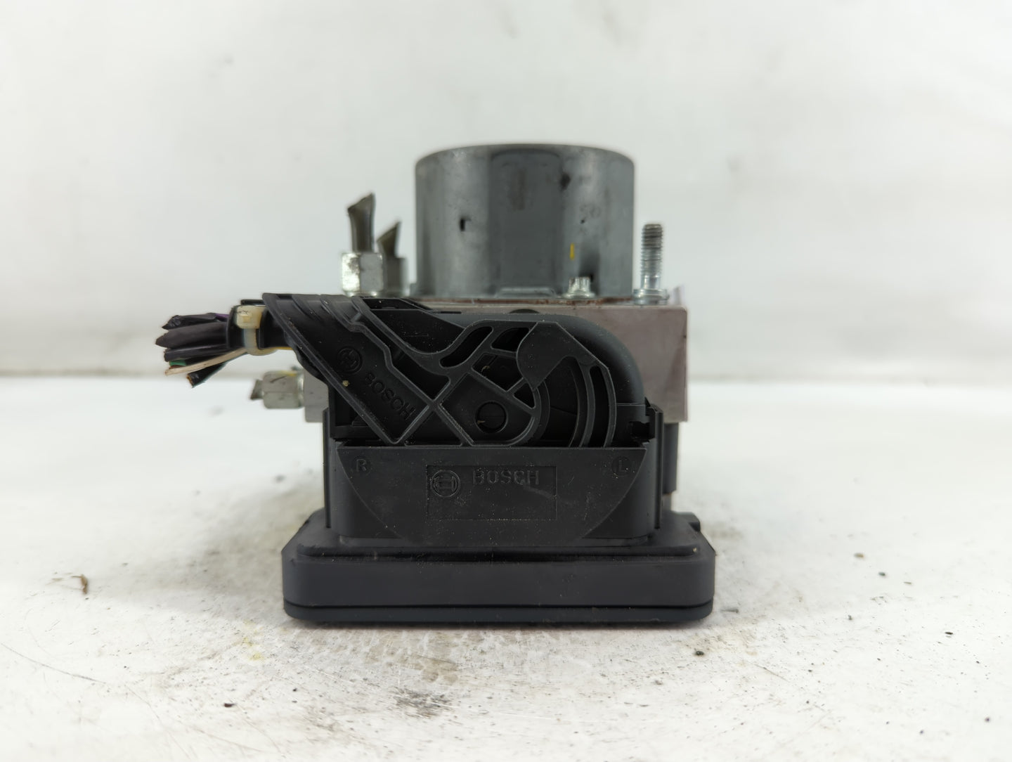 2017-2018 Nissan Maxima ABS Pump Control Module Replacement P/N:47660 9DD0A Fits Fits 2017 2018 OEM Used Auto Parts - Oemuse