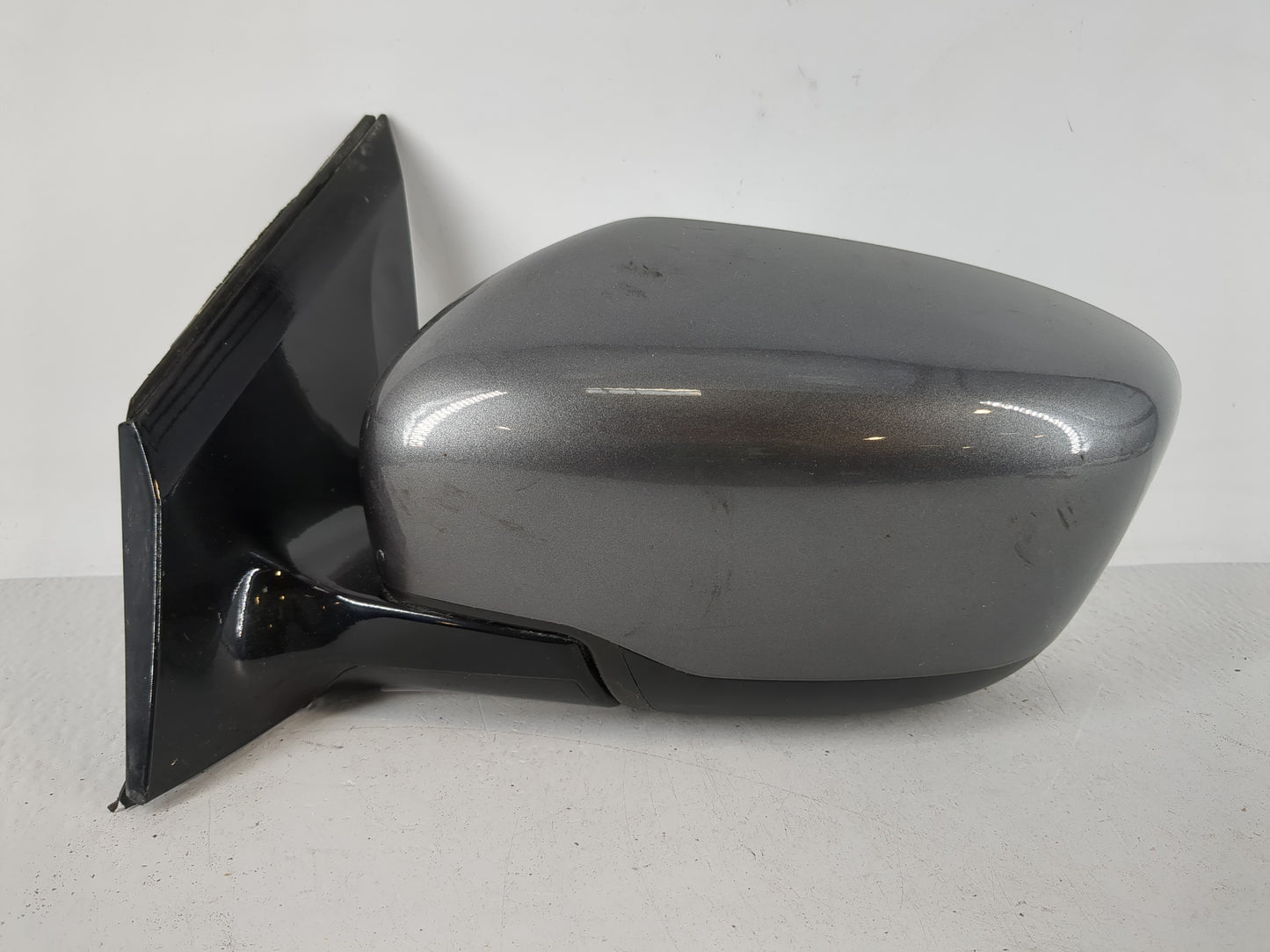 2016-2022 Nissan Murano Driver Side View Mirror - Left Door Mirror OEM Used - Oemusedautoparts1.com