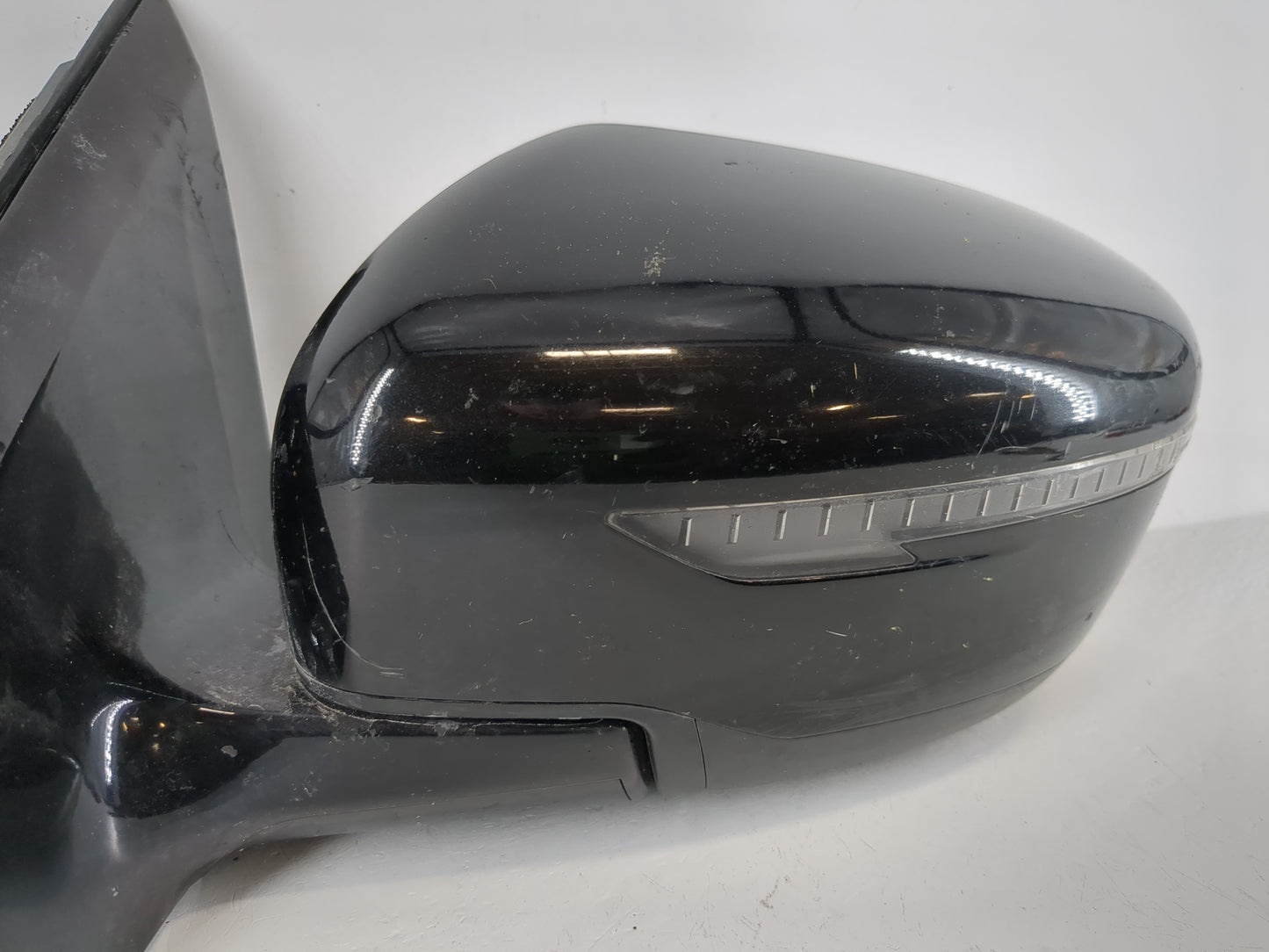 2016-2022 Nissan Murano Driver Side View Mirror - Left Door Mirror OEM Used - Oemusedautoparts1.com