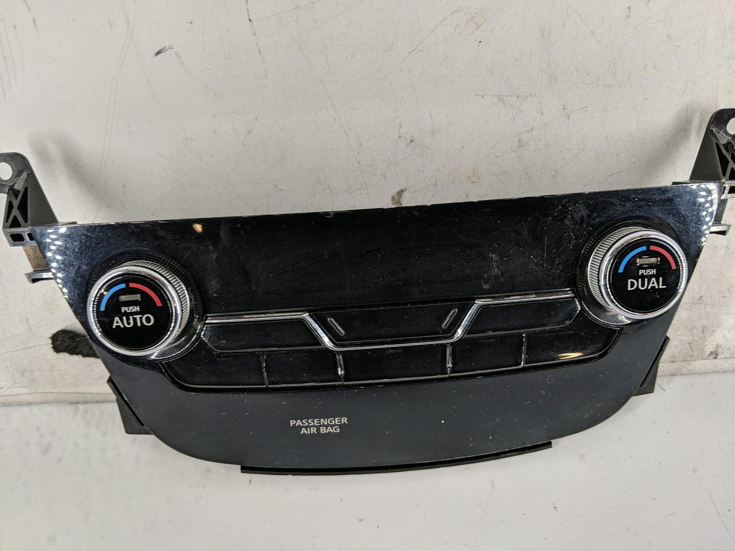 2017-2022 Nissan Murano Climate Control Module Temperature AC/Heater Replacement P/N:27500 9UC1C Fits OEM Used Auto Parts - 